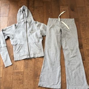 Nike sweatsuit